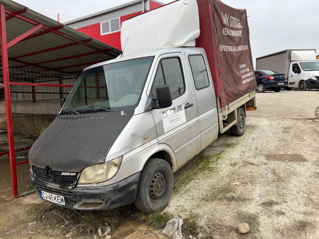 Autovehicule, bunuri mobile și utilaje — imagine 12