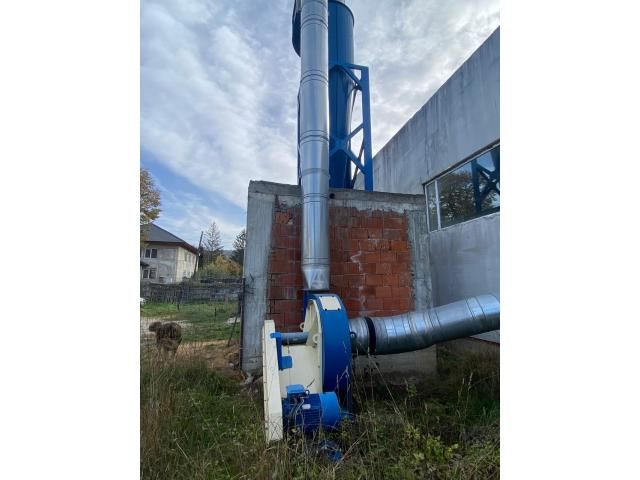 Proprietate imobiliara - teren si constructii — imagine 1