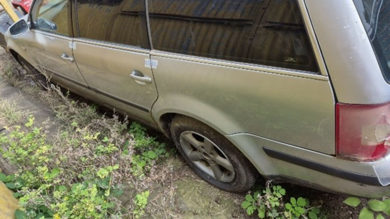 Volkswagen Passat — imagine 1