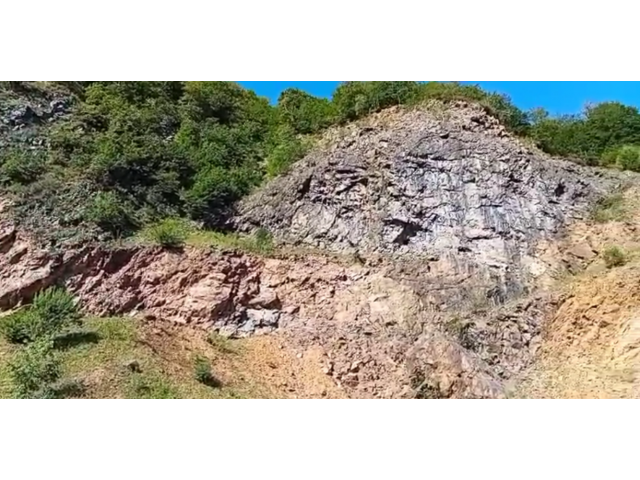 Fostă carieră de andezit piroxenic — imagine 3