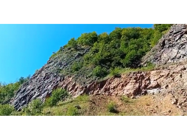 Fostă carieră de andezit piroxenic — imagine 2