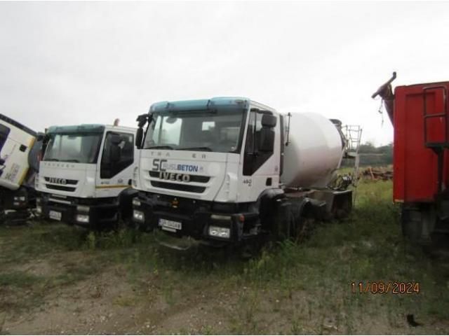Nouă autovehicule și utilaje pentru beton — imagine 5