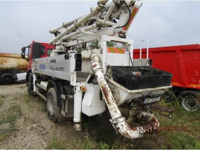 Nouă autovehicule și utilaje pentru beton — imagine 4