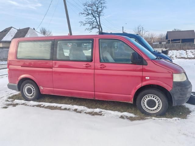 Autoturism Volkswagen Transporter — imagine 3