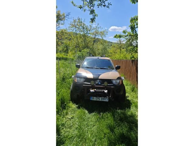 Teren, imobil, autovehicule si aparatura medicala — imagine 2