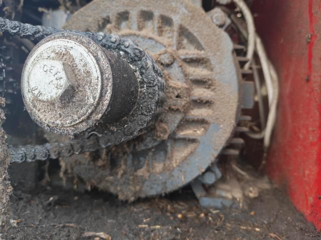 Mașină de brichetat paie și tocător de baloți — imagine 1