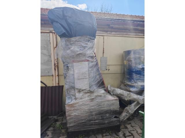 Mașină de brichetat paie și tocător de baloți — imagine 9