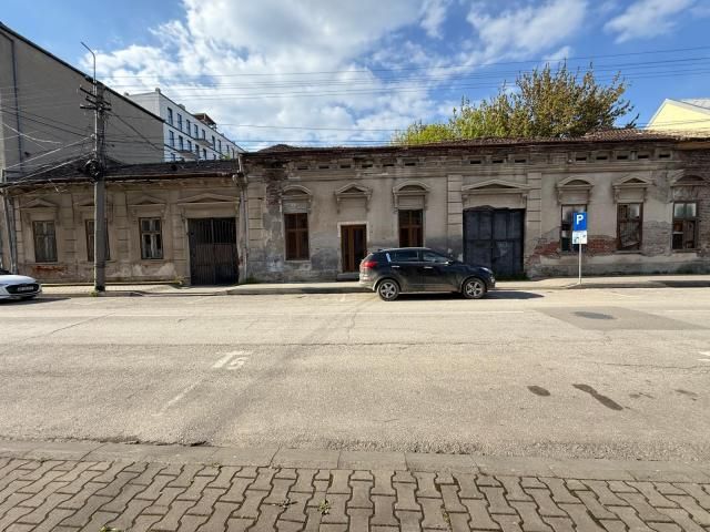 Casă istorică și teren 1.040 mp — imagine 3