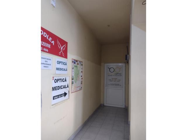 2 corpuri de cladire functiune mixta birouri-servicii — imagine 1