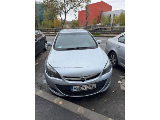 Opt autovehicule și o semiremorcă — imagine 14