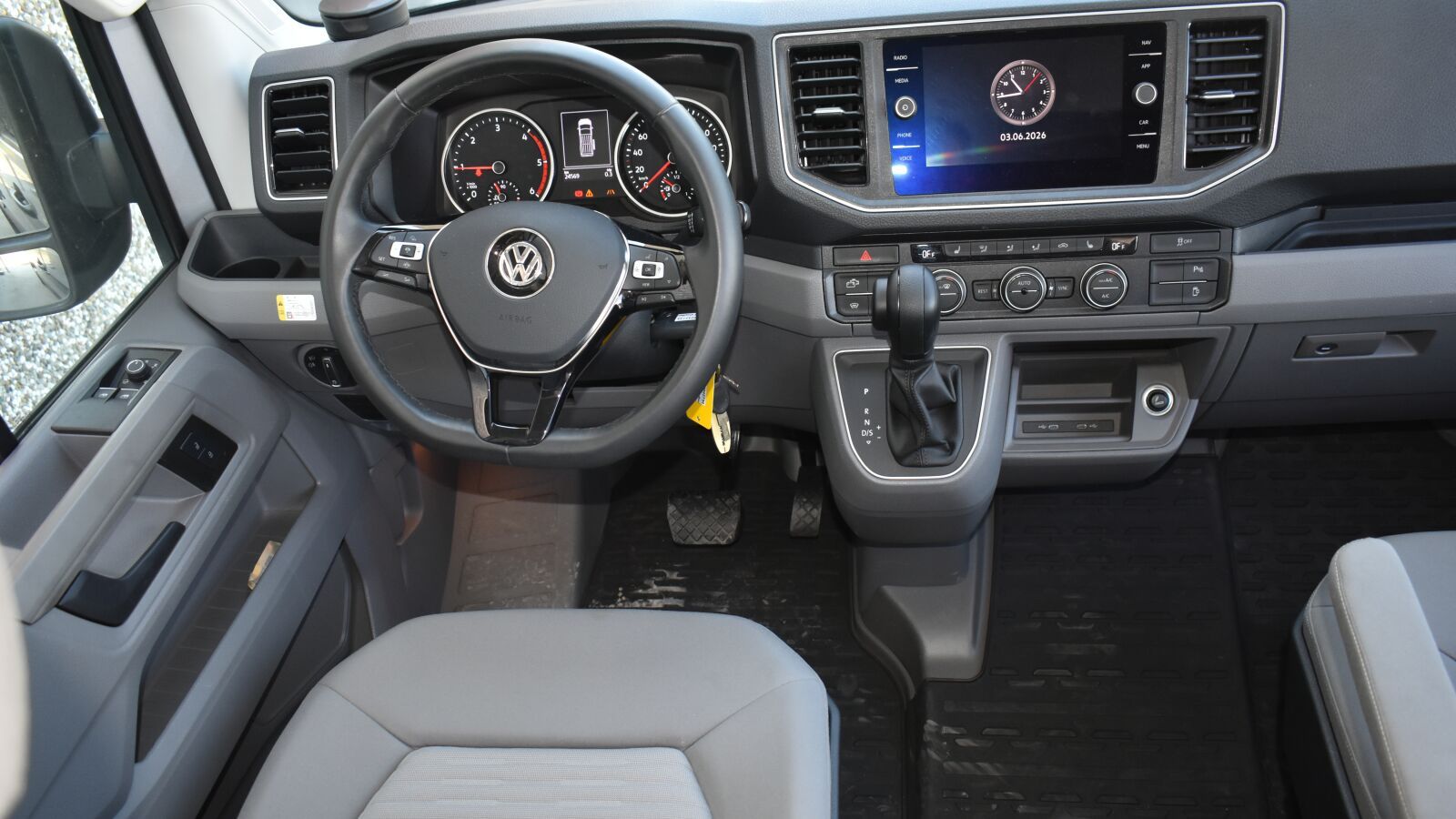 Volkswagen Crafter Grand California VA600 — imagine 1