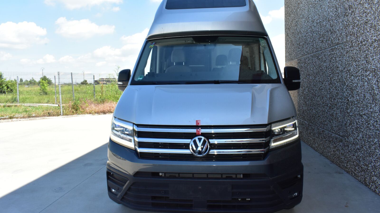 Volkswagen Crafter Grand California VA600 — imagine 2
