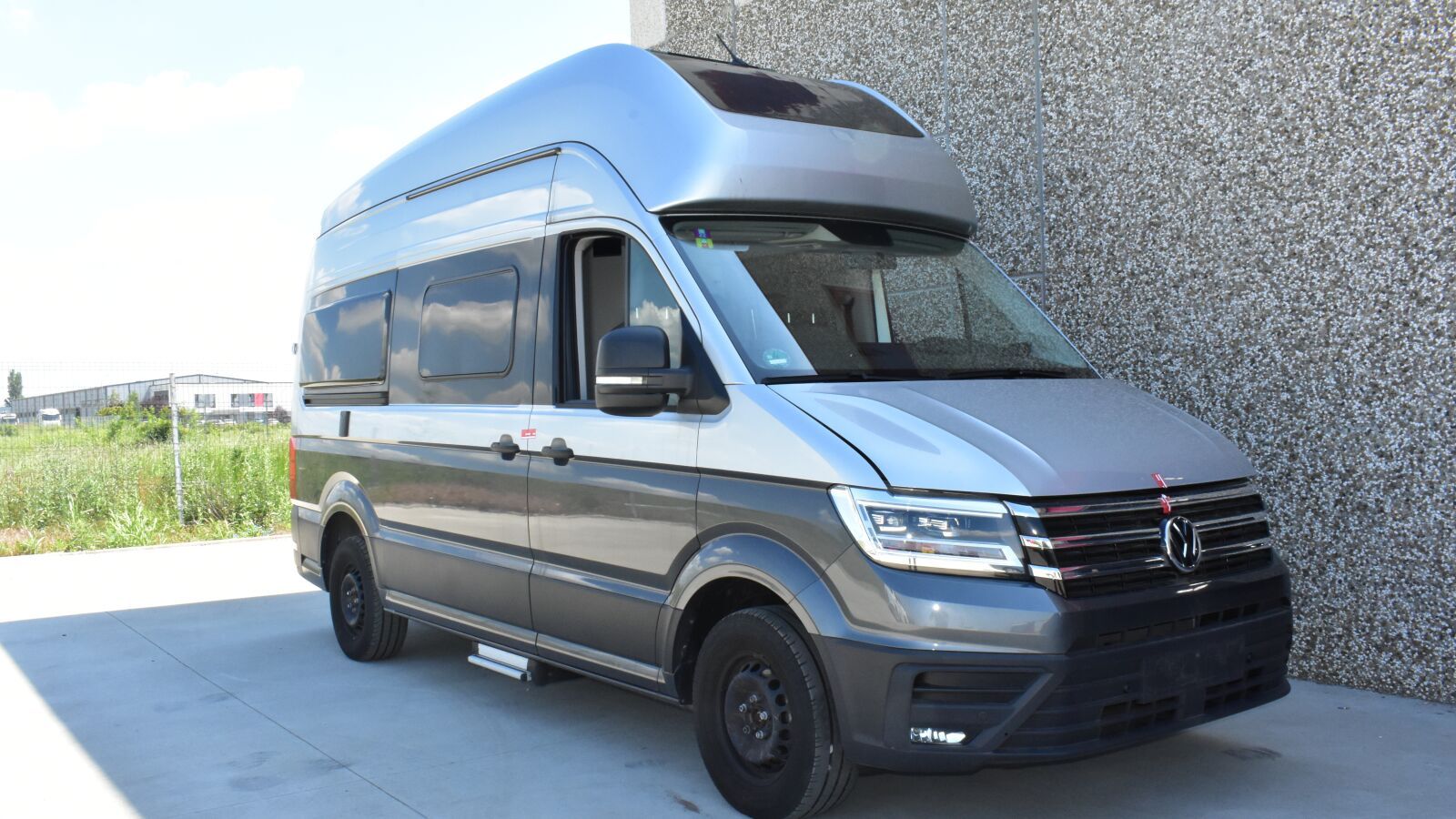 Volkswagen Crafter Grand California VA600 — imagine 3