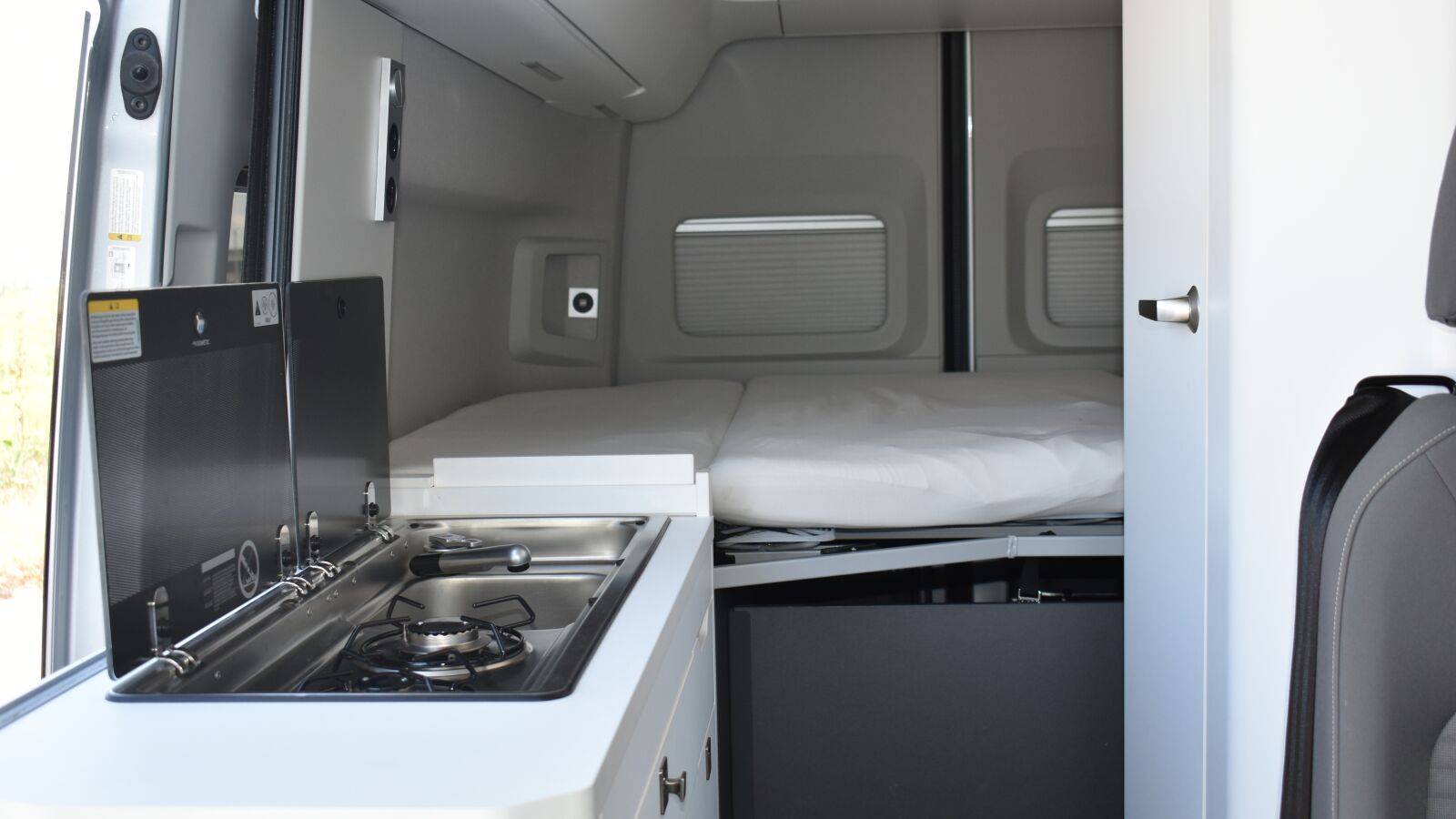 Volkswagen Crafter Grand California VA600 — imagine 2