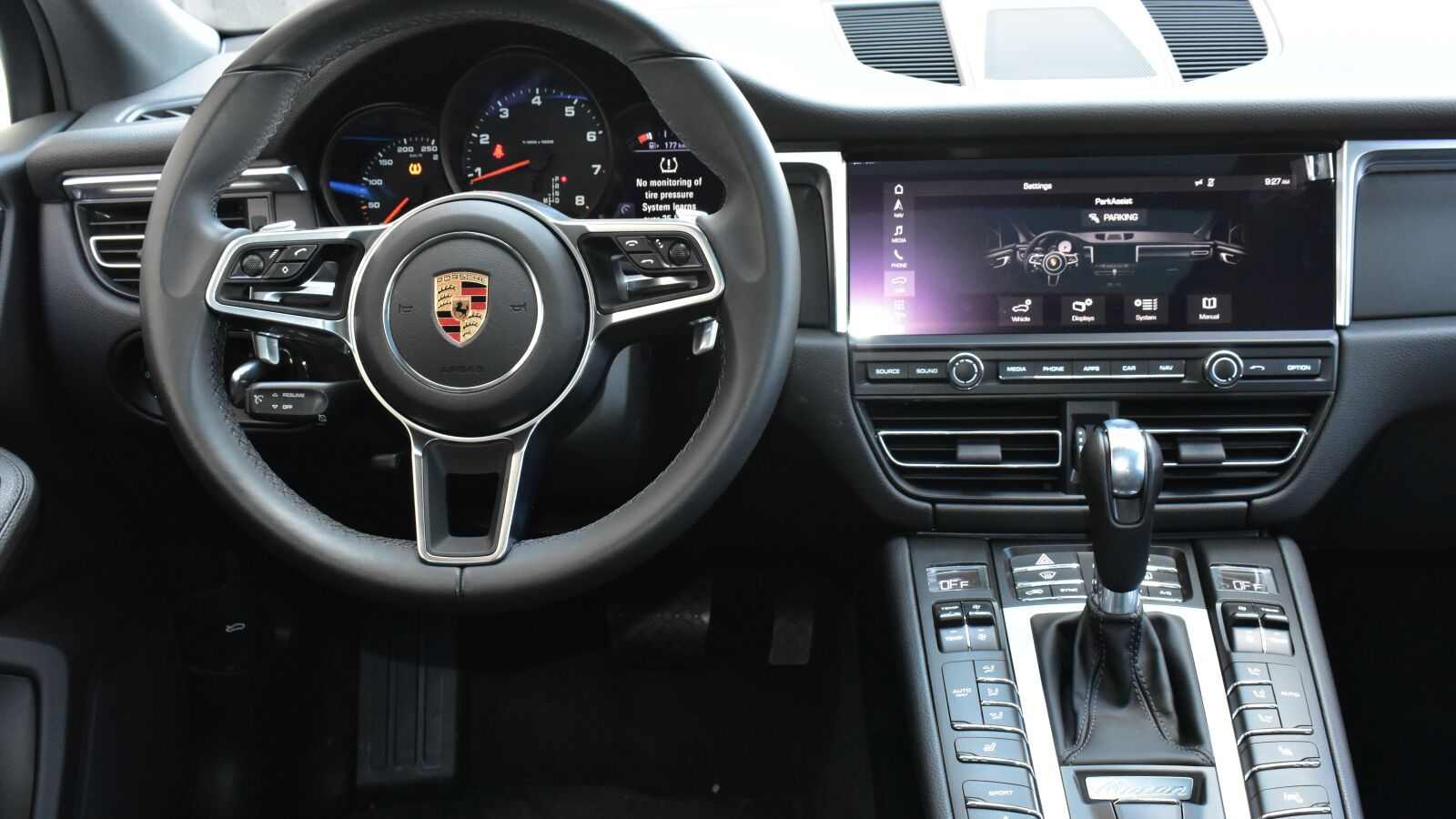 Porsche Macan — imagine 1