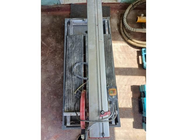 Cinci utilaje și scule pentru construcții — imagine 4
