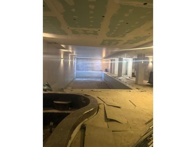 Clădire cu suprafața utilă de 926 mp — imagine 2