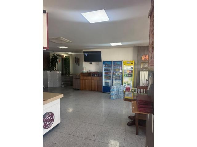 Clădire cu suprafața utilă de 926 mp — imagine 9