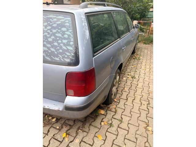 Autoturism Volkswagen si stoc bunuri mobile si utilaje — imagine 11