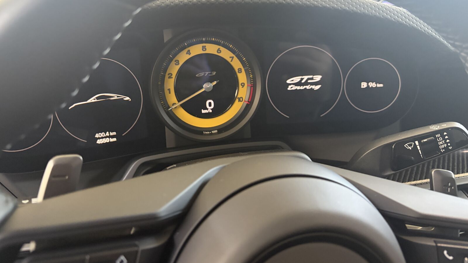 Porsche 911 GT3 Touring — imagine 3