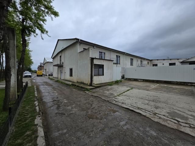 Construcție industrială și teren intravilan — imagine 4