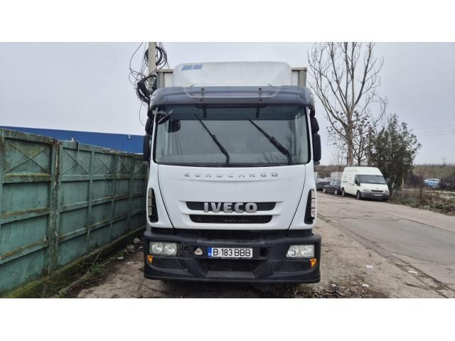 Zece autoutilitare și autotractoare — imagine 8