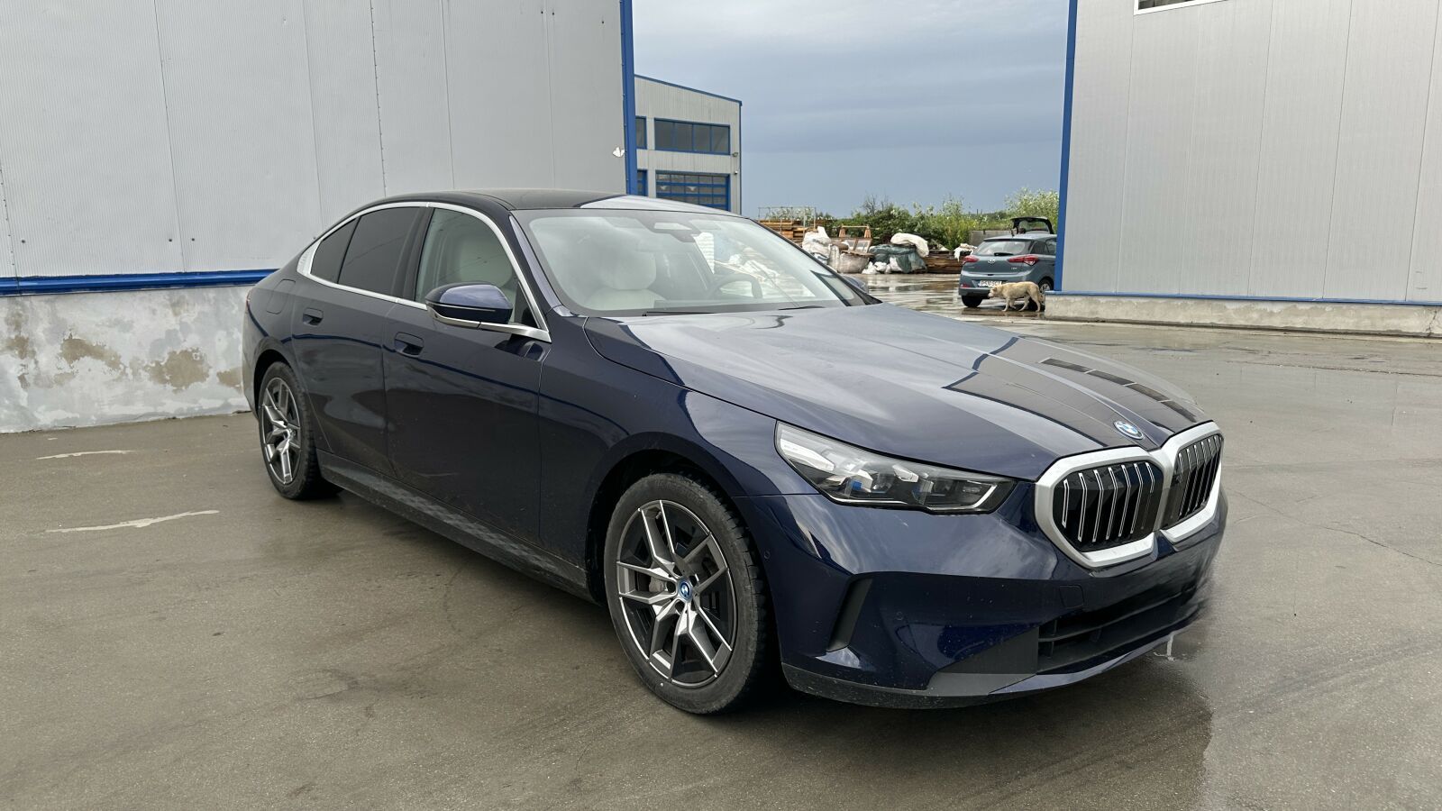 Autoturism BMW 550e xDrive — imagine 1