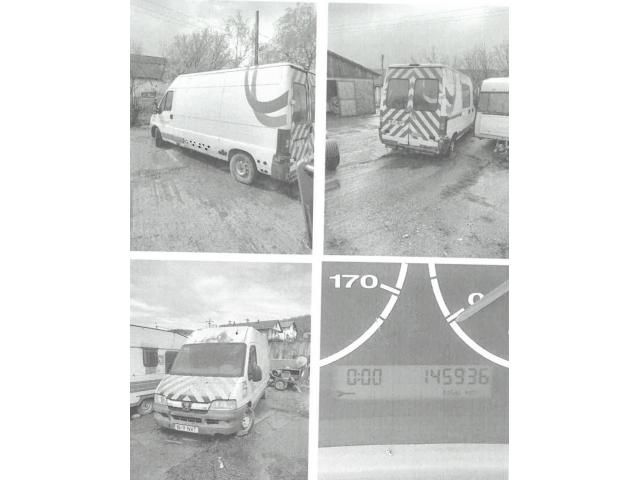 Mercedes-Benz E320 CDI si Peugeot Boxer nefunctionale — imagine 2