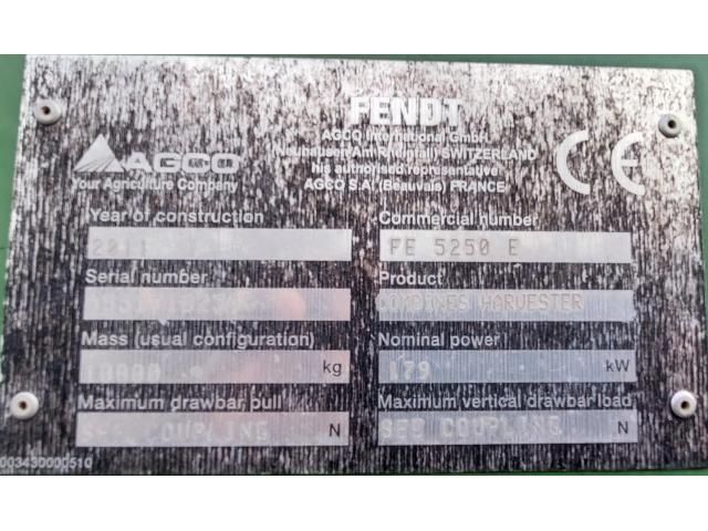 Combină agricolă FENDT5250 E și stâlp fotovoltaic — imagine 2