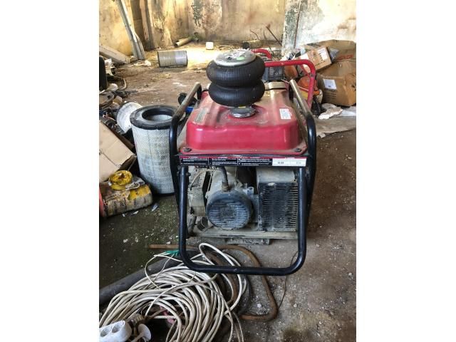 Stoc bunuri mobile pentru demolari — imagine 9