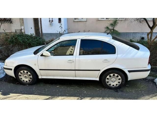 Skoda Octavia — imagine 2