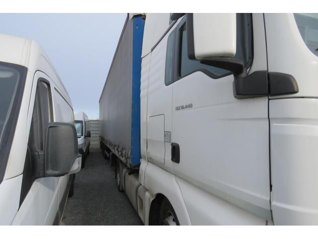 Autoutilitare, cap tractor și semiremorcă — imagine 8