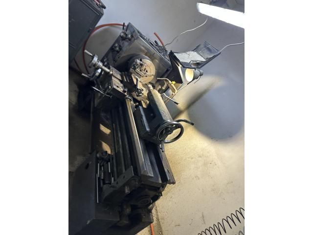 Utilaje industriale și două autoutilitare — imagine 15