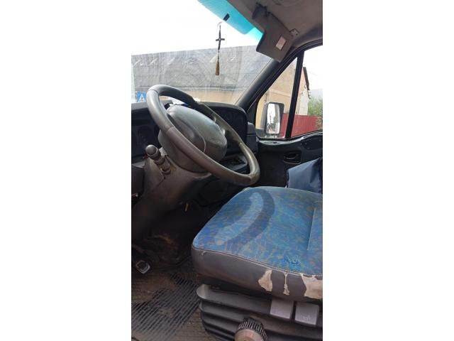 Autovehicule si stoc bunuri mobile — imagine 2