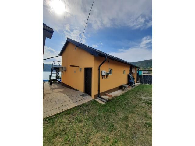 Apartament, imobil și bunuri mobile — imagine 10
