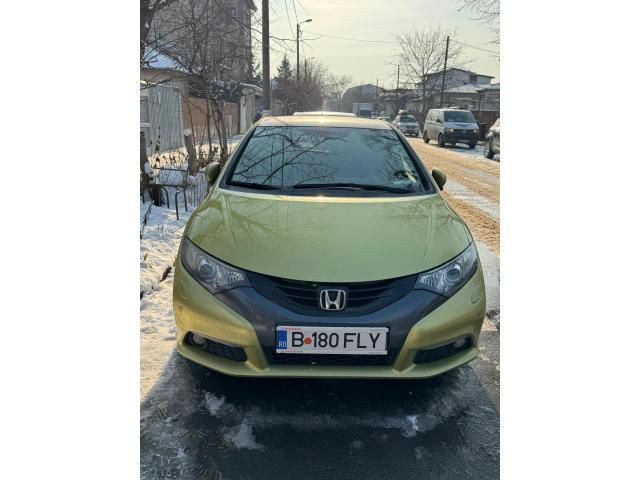 Autoturism Honda Civic — imagine 2