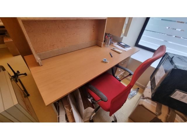 Autovehicul și lot de echipamente cu mobilier — imagine 2