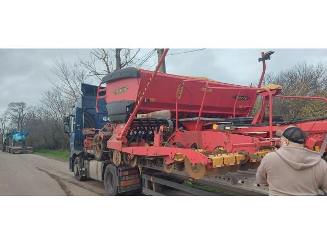 Opt utilaje agricole și semiremorcă — imagine 5