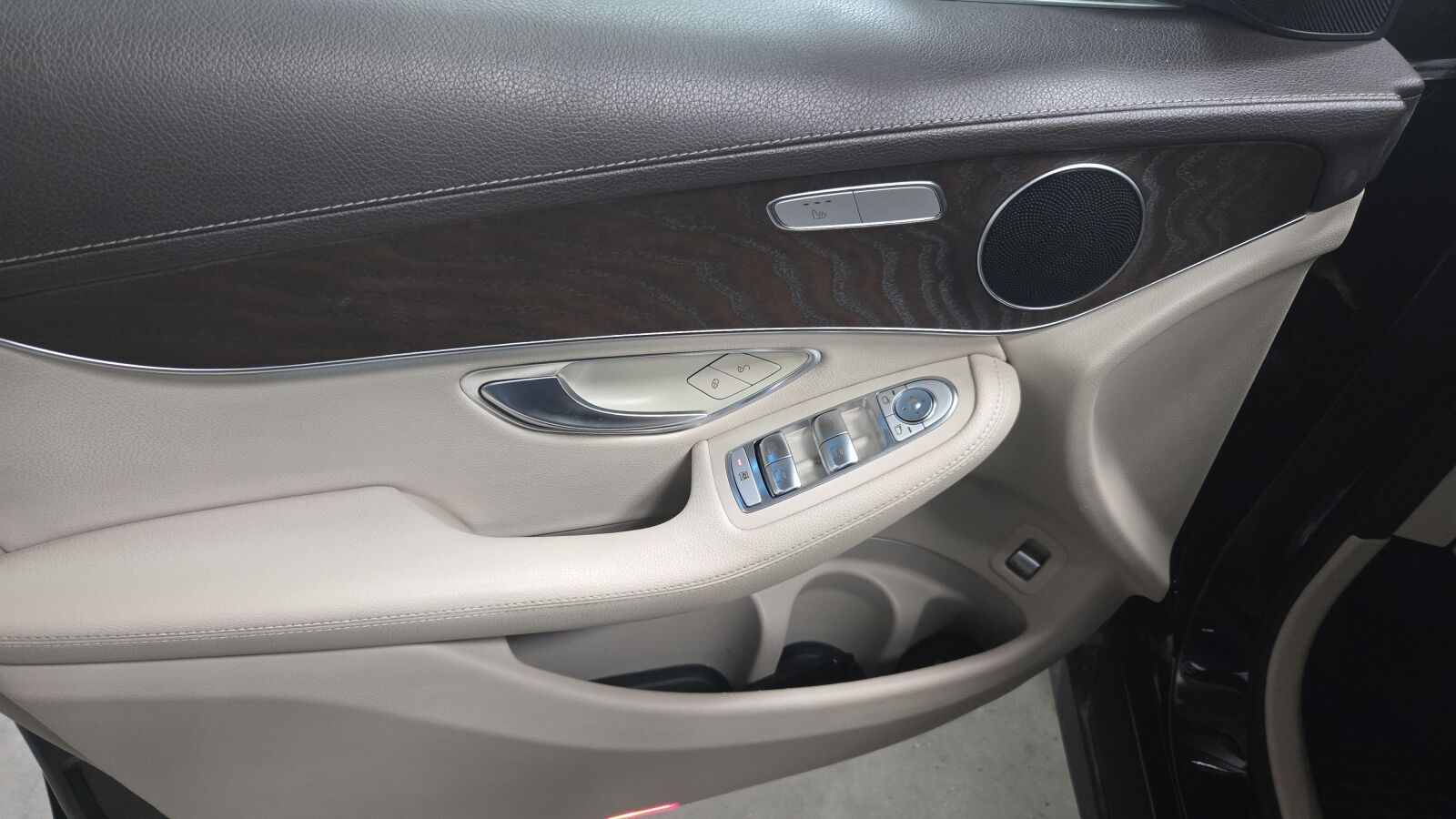 Autoturism Mercedes-Benz GLC 220 D 4Matic — imagine 1