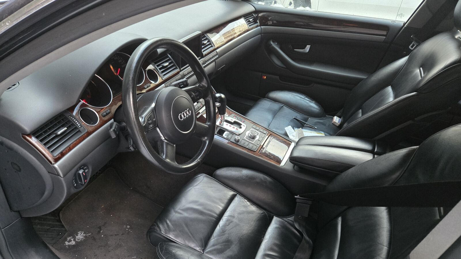Audi A8 — imagine 1