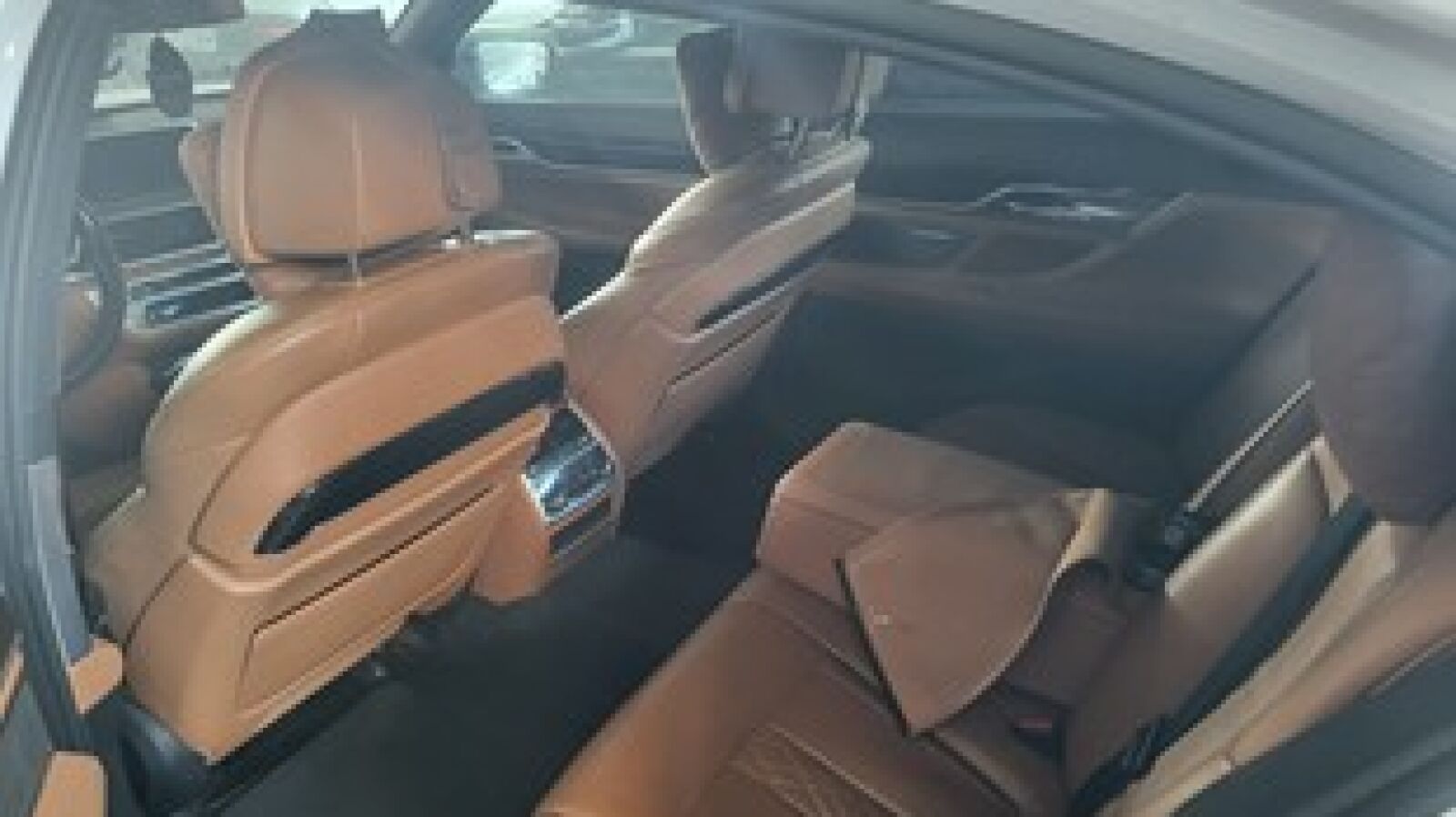 BMW 750i xDrive — imagine 1