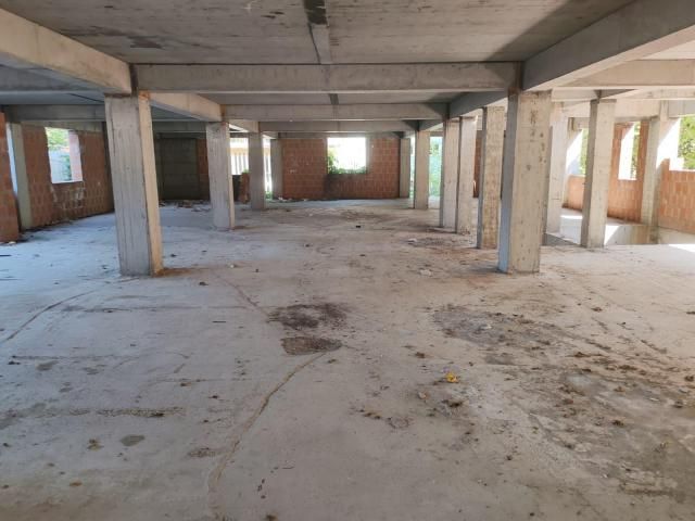 Bloc de apartamente si boxa — imagine 1