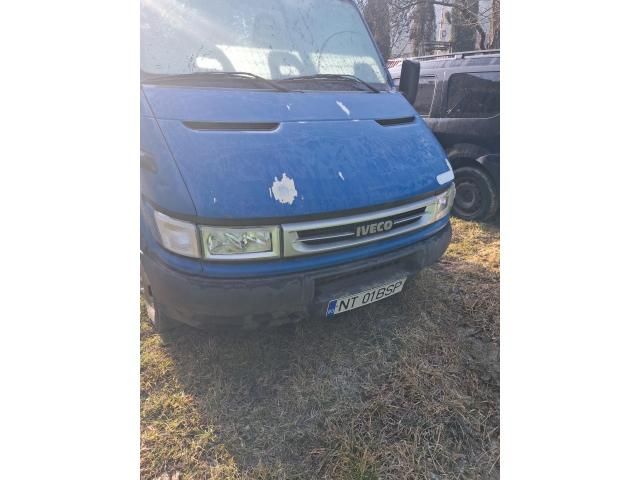Autoutilitară Iveco Daily basculabilă — imagine 3