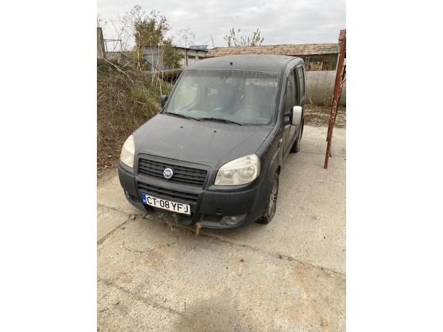 Doua loturi de bunuri mobile si trei autovehicule — imagine 25